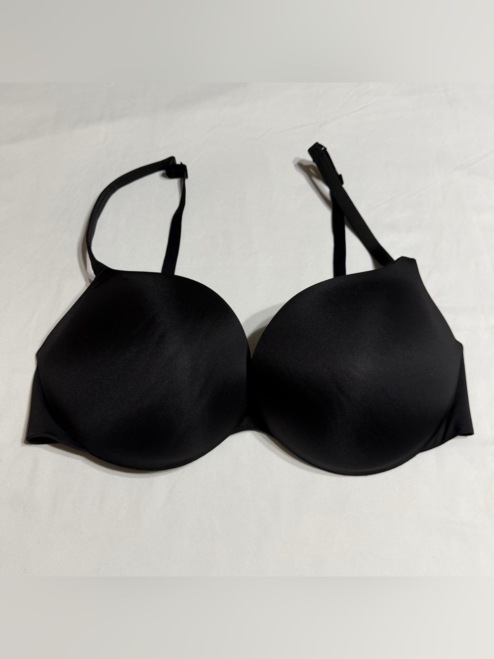 SKIMS Black Seamless Everyday T-Shirt Bra 36D⁠